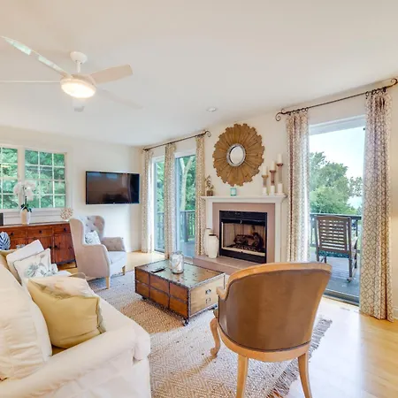 Gary Vacation Rental Less Than 1 Mi To Indiana Dunes Np!